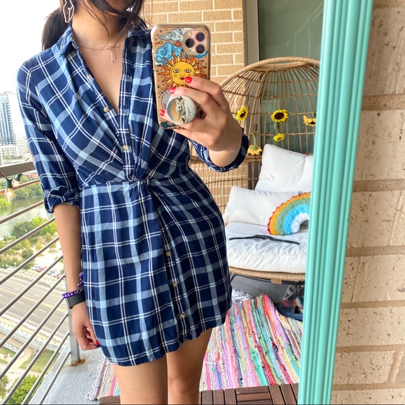 Abercrombie Twist Front Plaid Flannel 